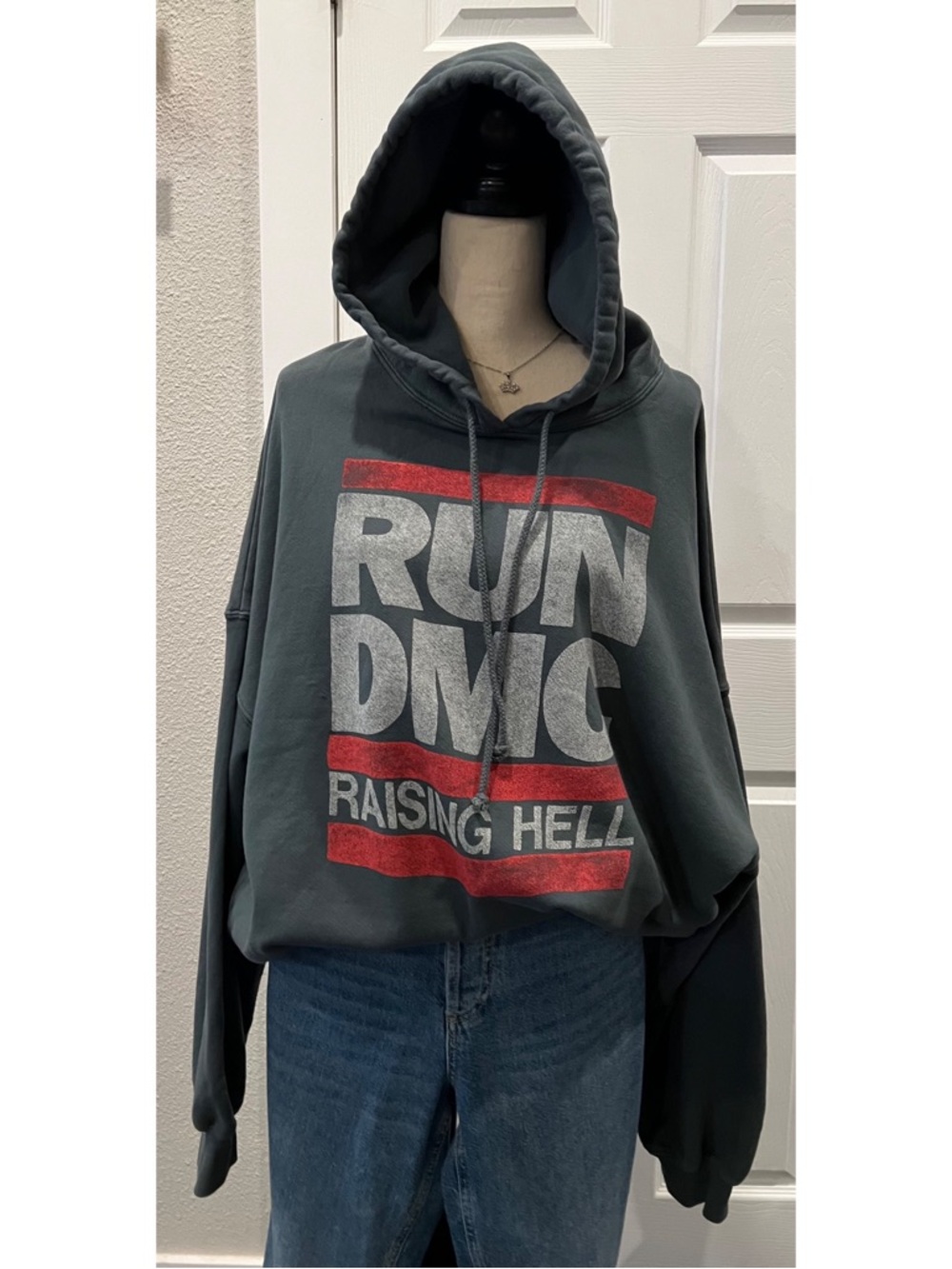 #1725 Daydreamer Run DMC Faded Hoodie Large - Picture 2 of 10